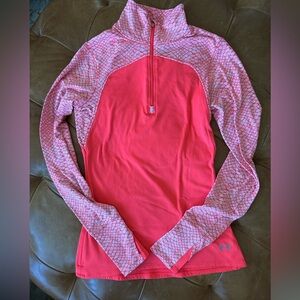 Under Armour Women's Pink Long Sleeve half zip size S